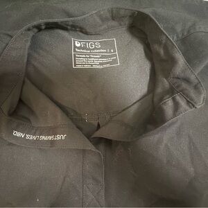 Black Figs Scrub Top size Small